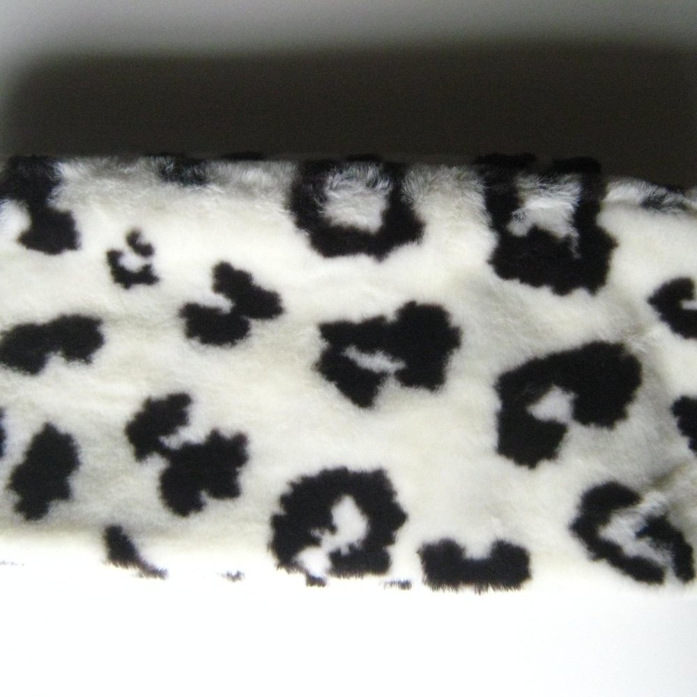 Leopard faux fur infinity scarf - Picture 3 of 9